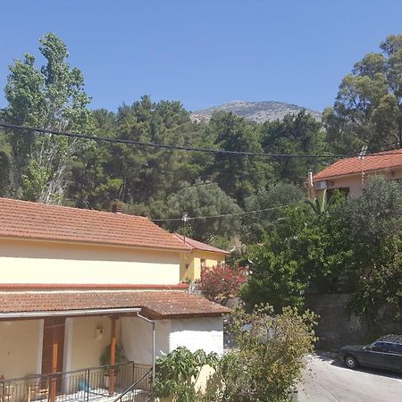 Moustakis Hotel أيّا إفيميا المظهر الخارجي الصورة